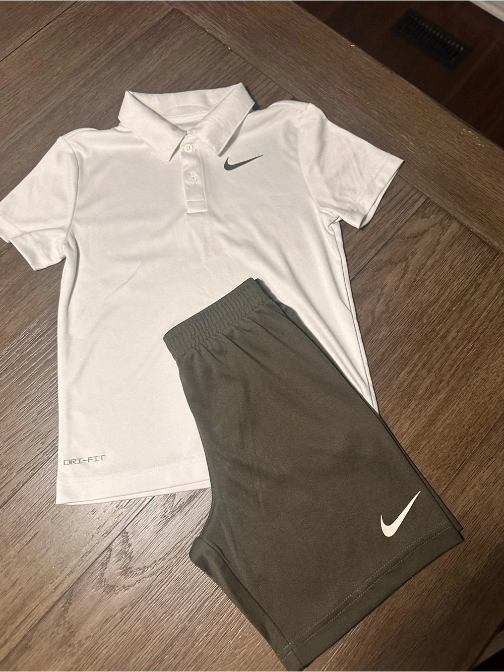 Kids/Youth Nike White Dri-FIT Polo & Olive Green Nike Shorts Set - Picture 2 of 5